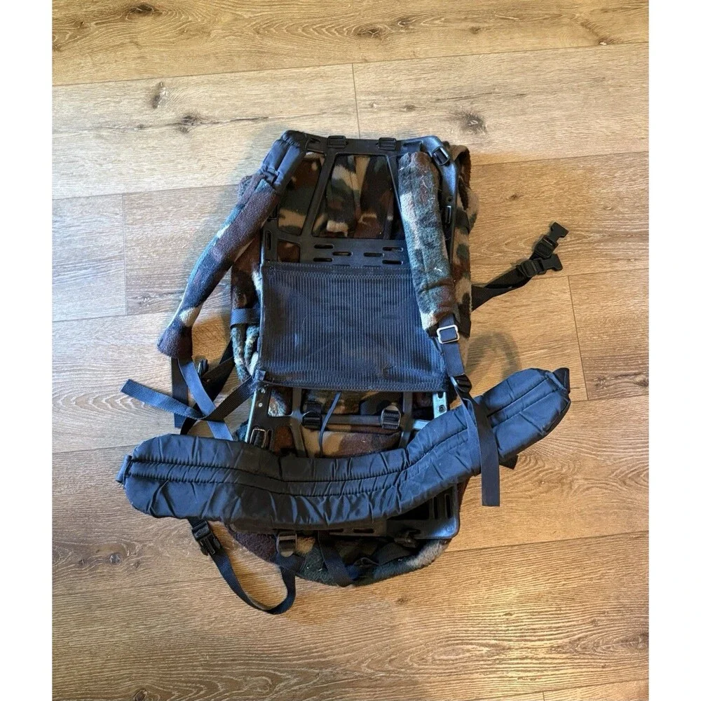 Coleman Peak 1 backpack Hiking bag Blue Black
